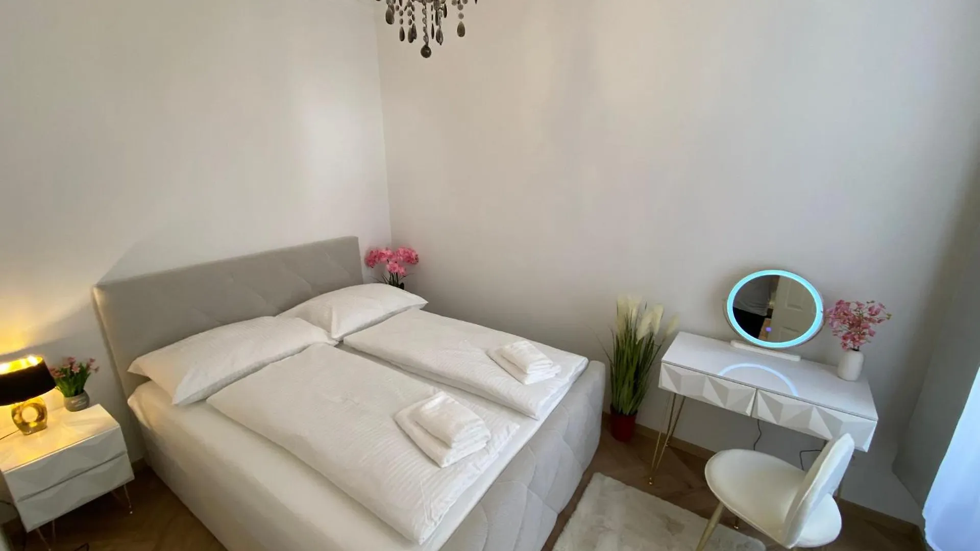 Apartment Joop Deluxe-Free Garage,Near Schoenbrunn Palace Vienna Austria
